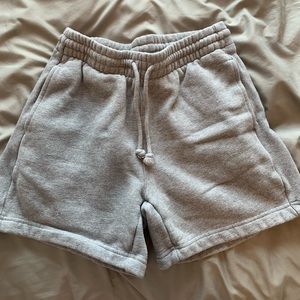Boyfriend Sweatshorts (Aritzia)